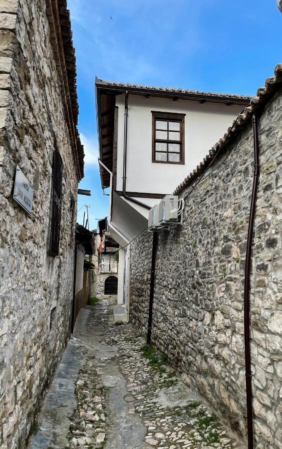 Amalia Hotel Berat Exterior photo